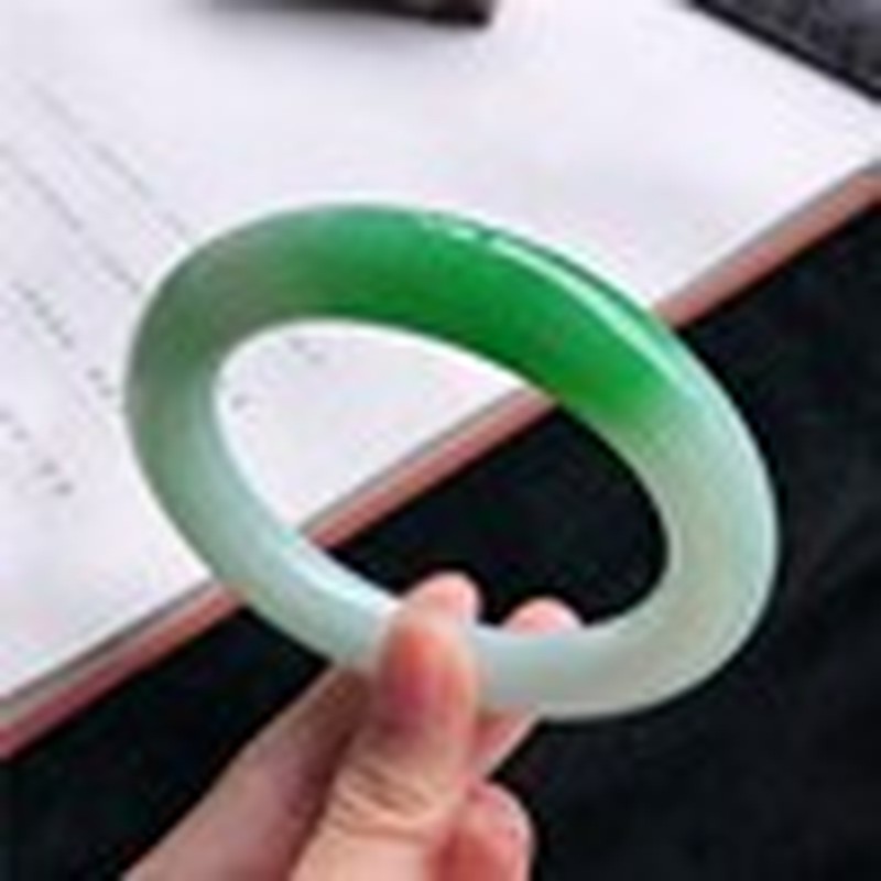 Natural Burmese Jadeite Bracel - огляд і ціна Lighting & Home Decor Studio Photos