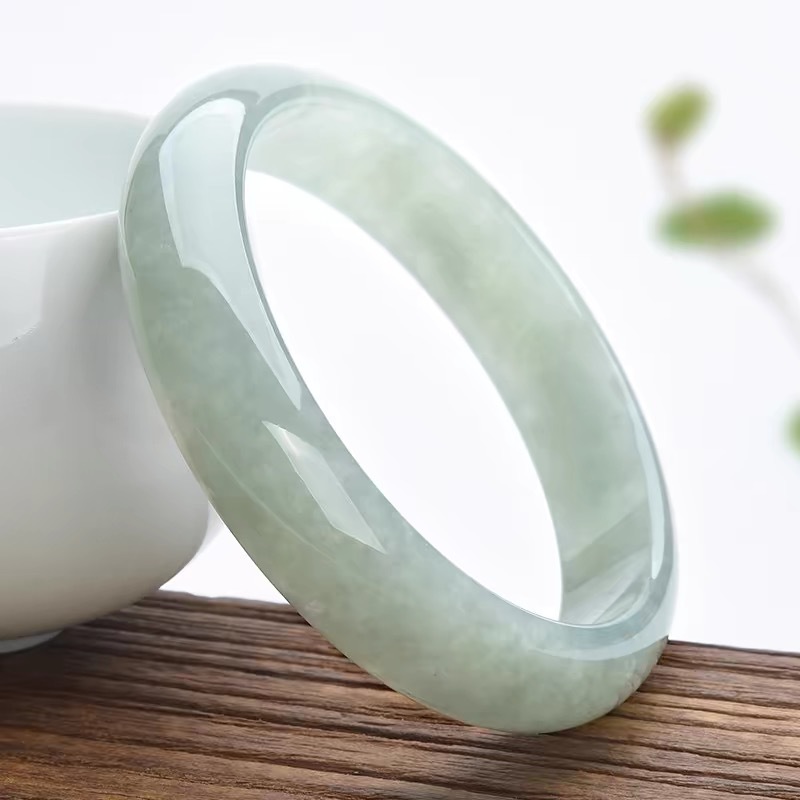 Myanmar Old Mine Bracelet, Lig - огляд і ціна Lighting & Home Decor Studio Photos