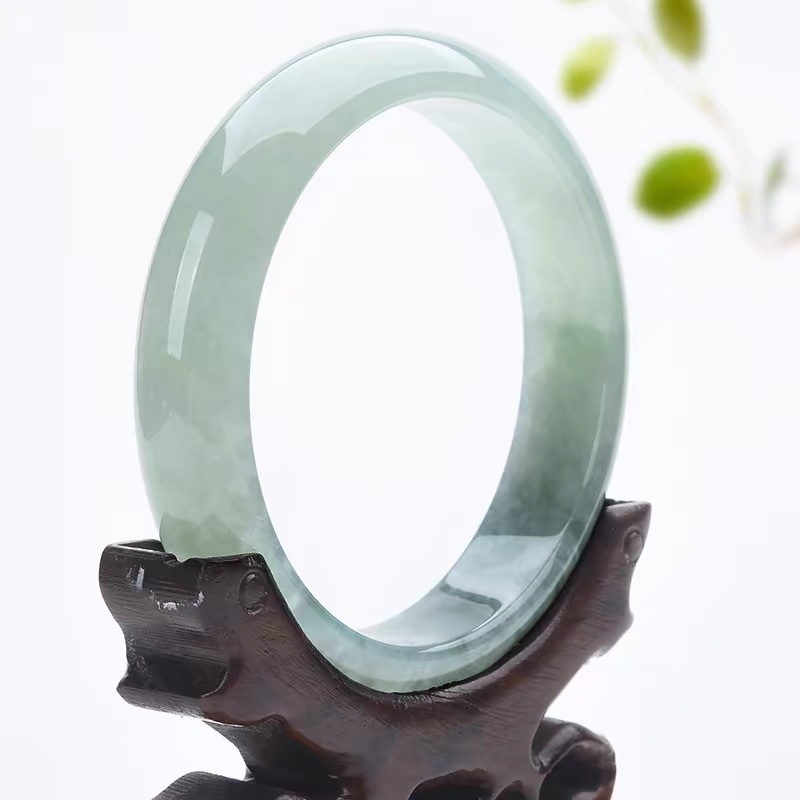 Myanmar Old Mine Bracelet, Lig - огляд і ціна Lighting & Home Decor Studio Photos